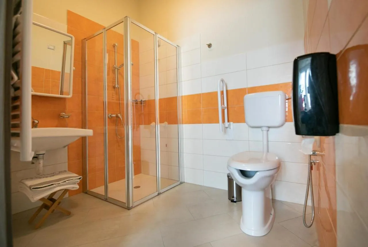 Guest house La Madonnina Hotel Nicosia Italy